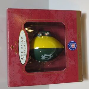 Vintage 1997 Hallmark NFL blimp ornament Green Bay Packers